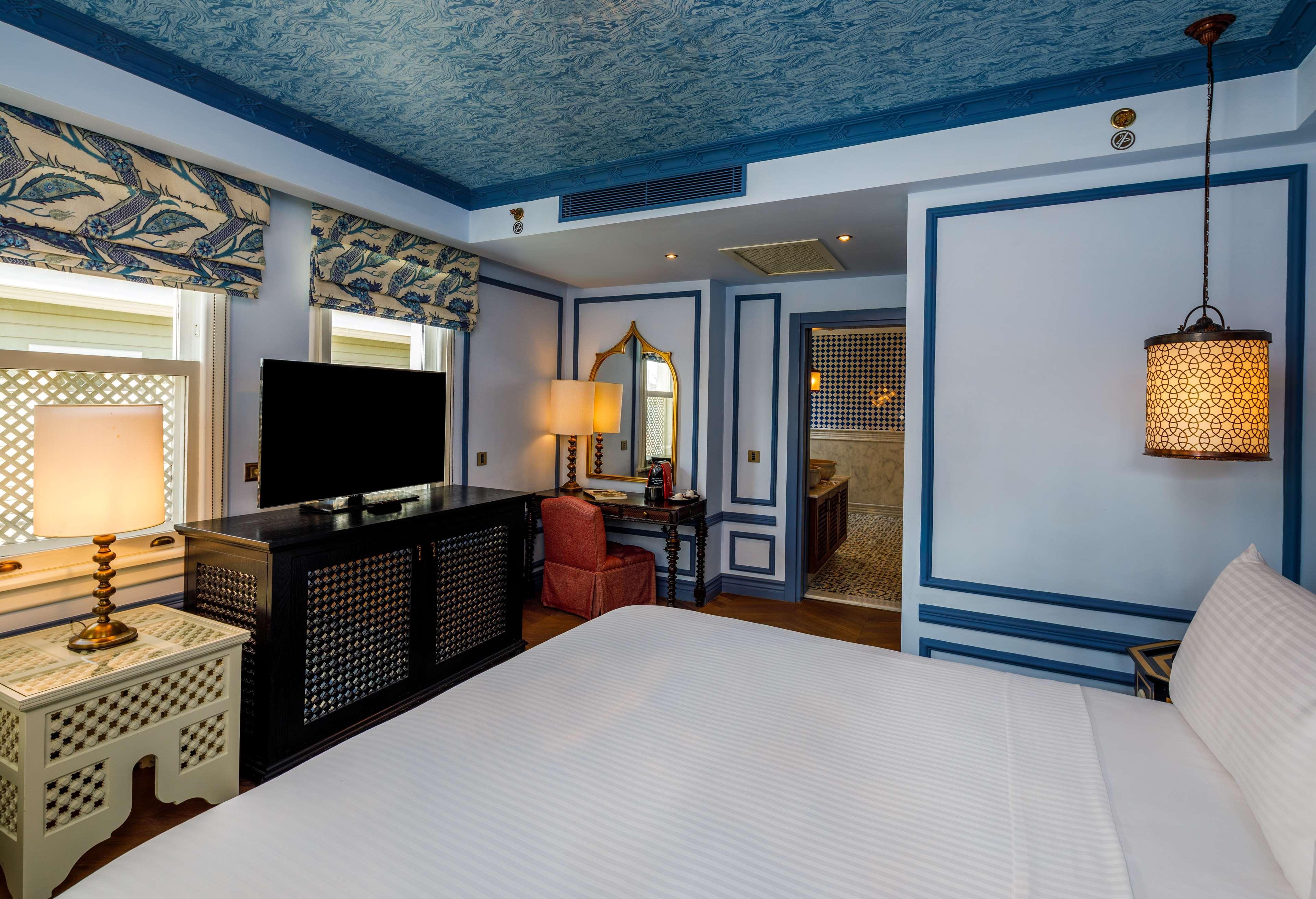 Отель Hagia Sofia Mansions Istanbul, Curio Collection By Hilton Стамбул