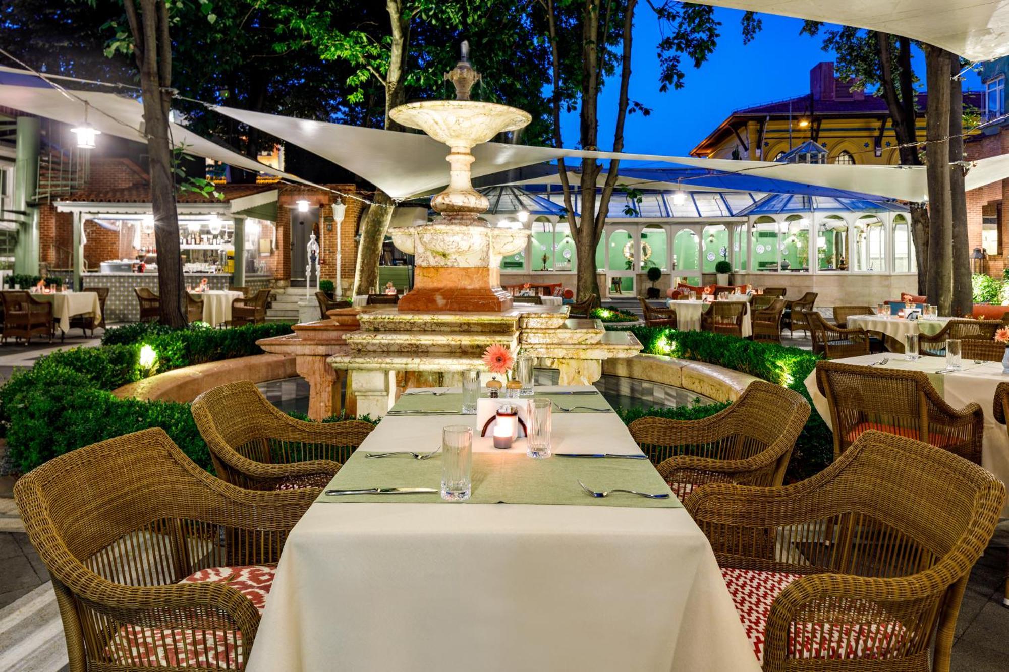Отель Hagia Sofia Mansions Istanbul, Curio Collection By Hilton 5*