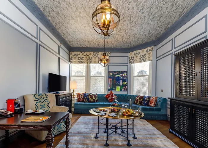 Hagia Sofia Mansions Istanbul, Curio Collection By Hilton
